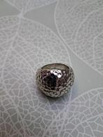 Mooie zilver kleurige ring (zie foto's), Handtassen en Accessoires, Ringen, Overige materialen, Ophalen of Verzenden, Zo goed als nieuw