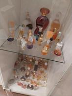 Collectie miniatuur parfumflesjes, Enlèvement