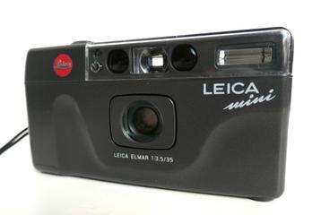 LEICA mini analoog fototoestel beschikbaar voor biedingen