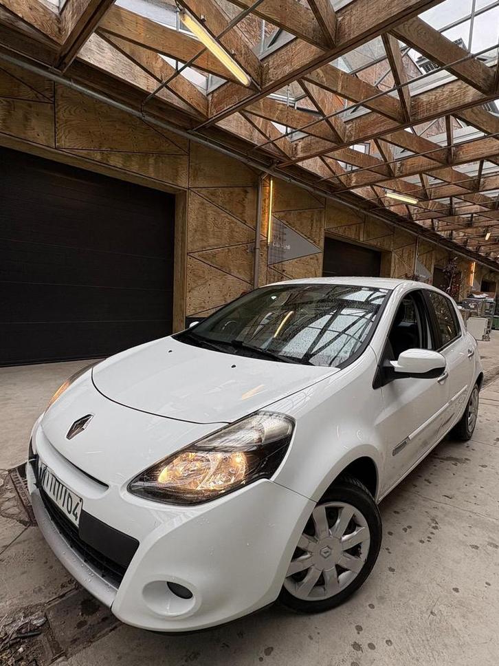 Clio 3, Autos, Renault, Particulier, Vitres électriques, Essence, 5 portes, Blanc, Enlèvement ou Envoi