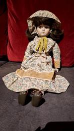 Poupée ancienne en porcelaine, Ophalen, Zo goed als nieuw, Pop