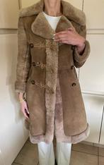 Vintage Suede damesmantel, Kleding | Dames, Maat 38/40 (M), Beige, Ophalen of Verzenden, Zo goed als nieuw
