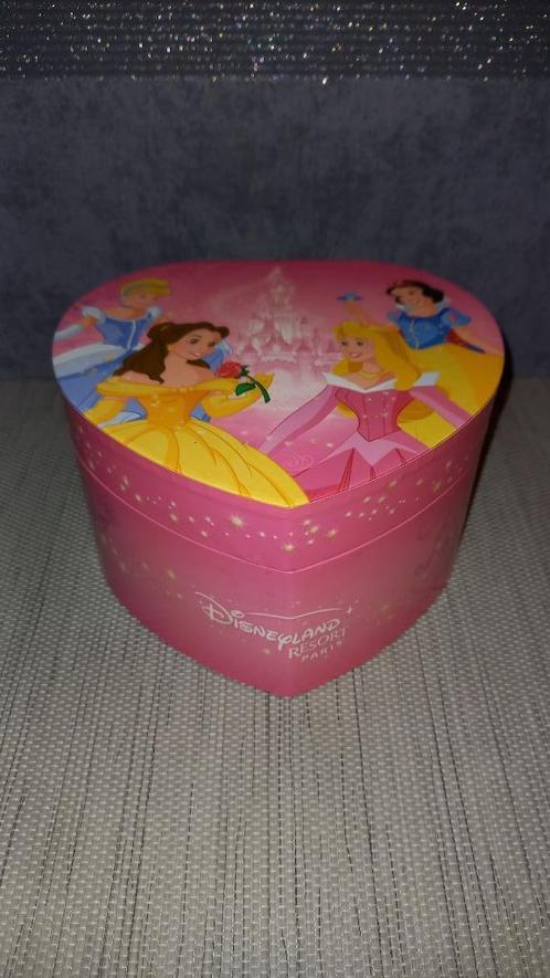 Disney Prinsessen muziekdoos, Verzamelen, Disney, Gebruikt, Overige typen, Sneeuwwitje of Doornroosje, Ophalen of Verzenden