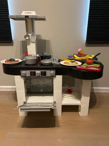 Speelgoedkeukentje Bosch met accessoires beschikbaar voor biedingen