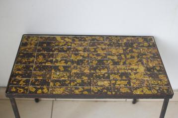 Salontafel van smeedijzer en keramiek uit het midden van de  beschikbaar voor biedingen