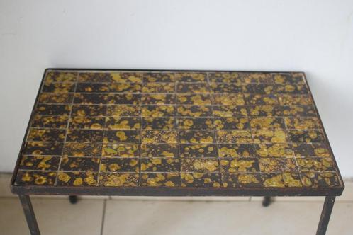 Salontafel van smeedijzer en keramiek uit het midden van de, Antiek en Kunst, Antiek | Meubels | Tafels, Ophalen