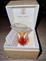 NINA RICCI parfum, Verzamelen, Parfumverzamelingen, Ophalen of Verzenden, Zo goed als nieuw, Parfumfles