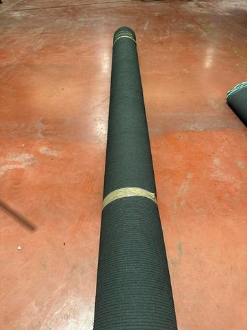 Nieuw kunstgrass met een opvallense heldere groene kleur. beschikbaar voor biedingen