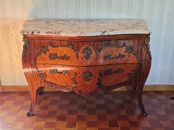 Commode ancienne style Louis XV avec plateau en marbre blanc, Maison & Meubles, Armoires | Commodes, Moins de 100 cm, 100 à 150 cm
