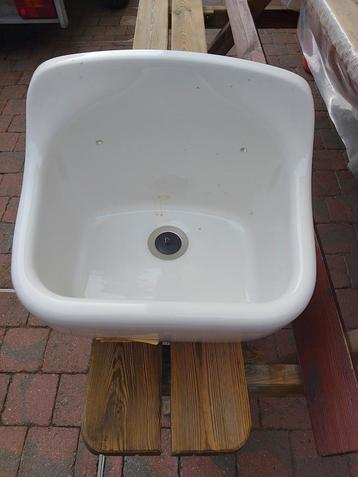 Keramische uitgietbak ideal standard( nieuw) beschikbaar voor biedingen