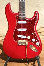 Fender Stratocaster Deluxe Player — karmozijnrood, transpara, Ophalen, Gebruikt, Solid body, Fender