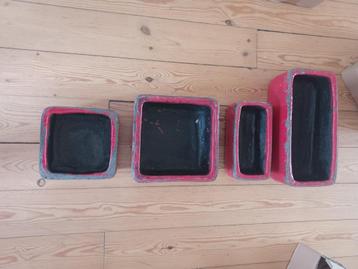 Cache pot aardewerk ROOD beschikbaar voor biedingen