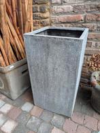 Grijze plantenbak, Enlèvement, Synthétique