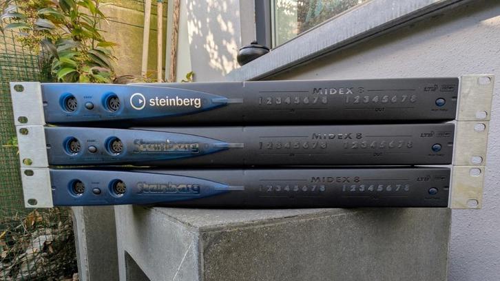 3x midex8, Muziek en Instrumenten, Midi-apparatuur, Zo goed als nieuw, Ophalen of Verzenden