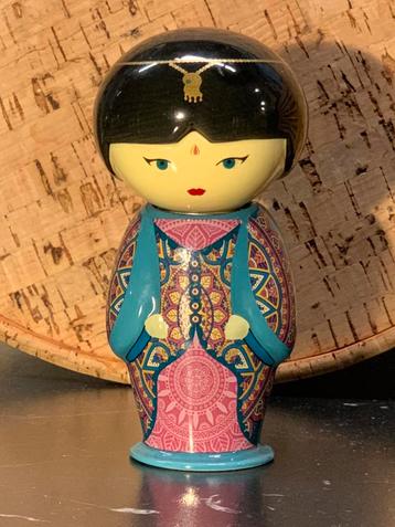 Thee infuser Chinees popje  beschikbaar voor biedingen