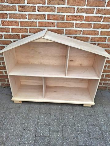 Nieuw super groot en sterk houten poppenhuis
Is gemaakt uit  beschikbaar voor biedingen