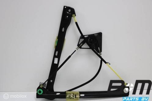 Raamechaniek rechtsvoor VW Golf Sportsvan 510837462E, Auto-onderdelen, Ruiten en Toebehoren, Gebruikt