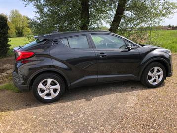Te koop mooie Toyota c-hr benzine!!, Auto's, Voorwielaandrijving, Euro 5, Zwart, 4 cilinders