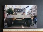 Foto Antwerpen TANK Bevrijdingsfeest Oorlog militair soldaat, Verzamelen, Foto, Zo goed als nieuw, Verzenden, 1980 tot heden