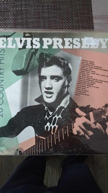 Elvis lp, 20 country hits, Portugese persing.  beschikbaar voor biedingen