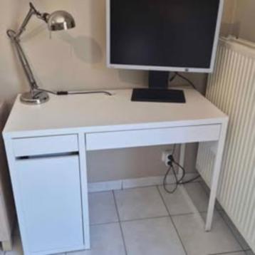 Bureau Ikea Blanc 105x50 beschikbaar voor biedingen