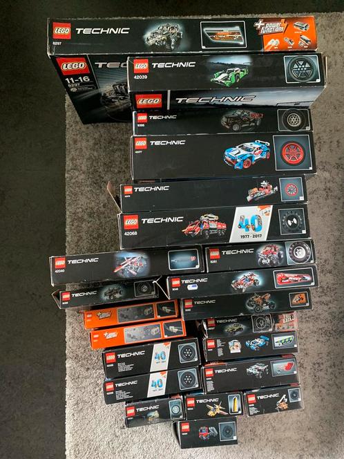 Lego Technic Lot 41 sets, Lire la description, Enfants & Bébés, Jouets | Duplo & Lego, Comme neuf, Lego, Ensemble complet