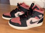 Air Jordan 1 Mid SE “Canyon Rust” – Size 40 (US 8.5 / UK 6), Zwart, Nike Jordan, Ophalen of Verzenden, Sneakers