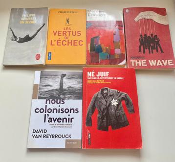 Lot de livres beschikbaar voor biedingen