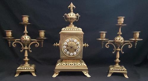 ensemble d'horloge en bronze antique, Antiquités & Art, Antiquités | Horloges, Enlèvement ou Envoi