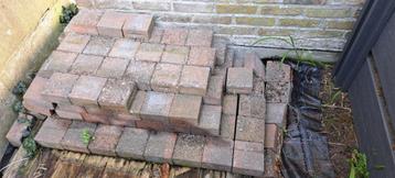 +130 klinkers 11,5 x 11,5 x 5,5 beschikbaar voor biedingen