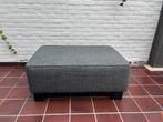Grijze voetbank / bijzet poef / zetel, Enlèvement, Utilisé, Rectangulaire, 75 à 100 cm