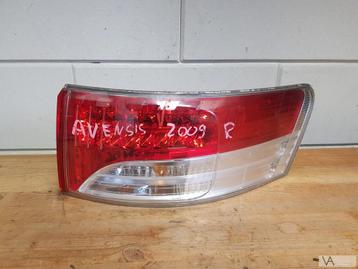 Toyota Avensis sedan 2008 - 2013 achterlicht rechts €100