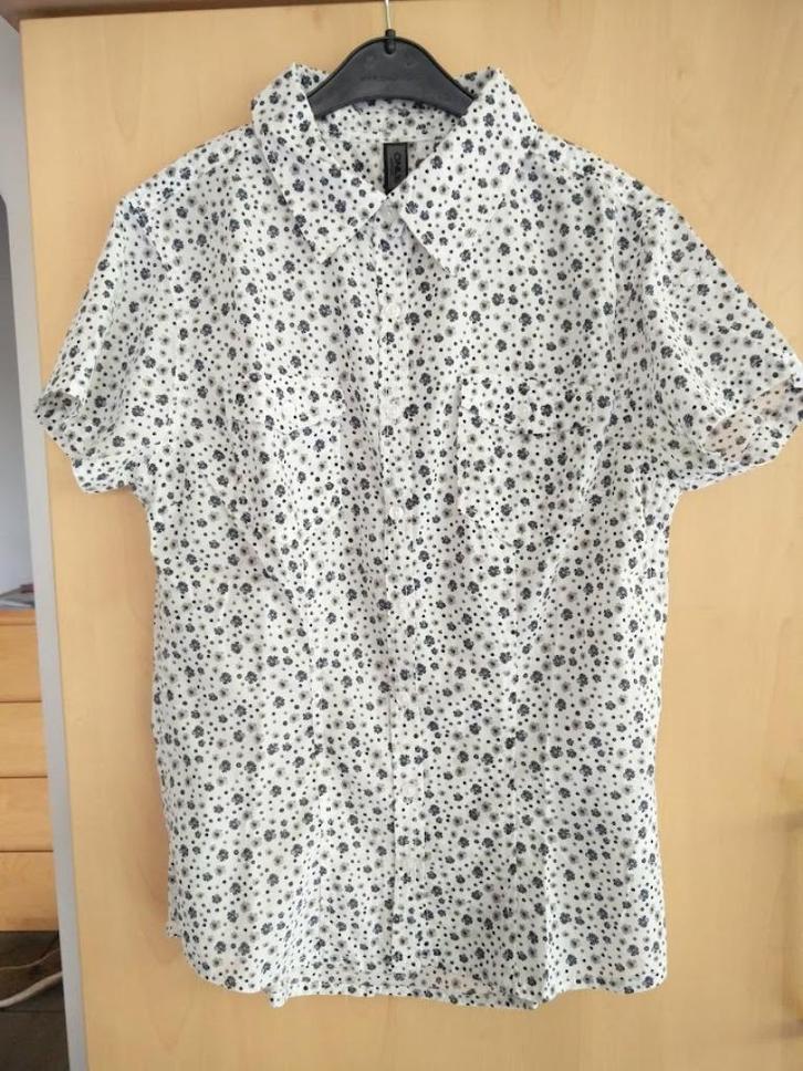 Bloes ONLY.  2x.  maat 36 of SMALL., Kleding | Dames, Blouses en Tunieken, Zo goed als nieuw, Maat 36 (S), Wit, Ophalen of Verzenden