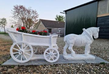Boeren paard met wagen  beschikbaar voor biedingen