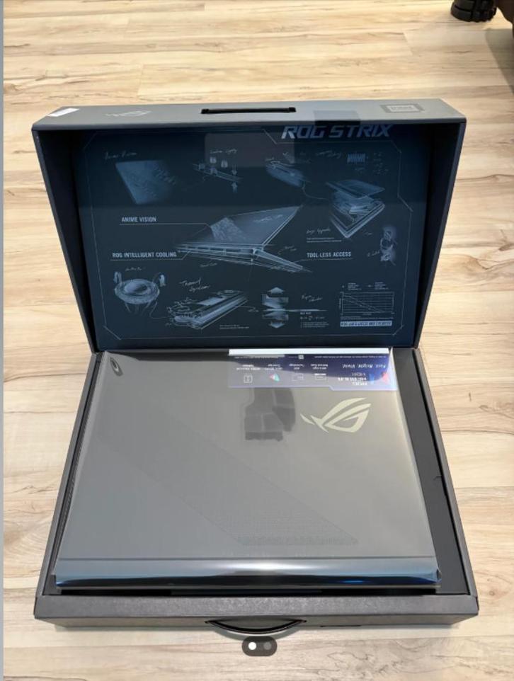 ASUS ROG Strix SCAR 18 RTX 5090 I9 (G835LX-SA012W) NIEUW!, Computers en Software, Windows Laptops, Nieuw, 17 inch of meer, SSD