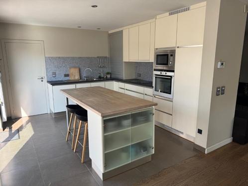 Keuken, Huis en Inrichting, Keuken | Complete keukens, Gebruikt, Hoekkeuken, Wit, Hout, Greeploos, Ophalen
