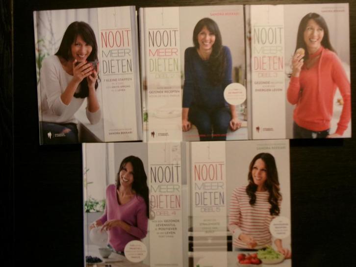 Nooit meer diëten  Deel 1+2+3+4+5  -Sandra Bekkari, Boeken, Kookboeken, Ophalen of Verzenden