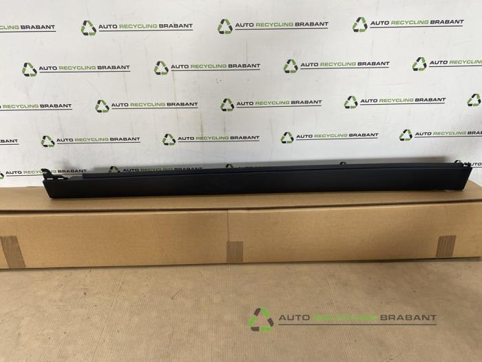 Zijskirt links van een BMW X2, Auto-onderdelen, Carrosserie, Gebruikt, 3 maanden garantie