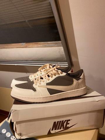 Nike x travis scott beschikbaar voor biedingen