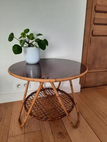 Vintage bijzettafeltje salontafel rotan, Huis en Inrichting, Tafels | Bijzettafels, Ophalen, Gebruikt, Rond