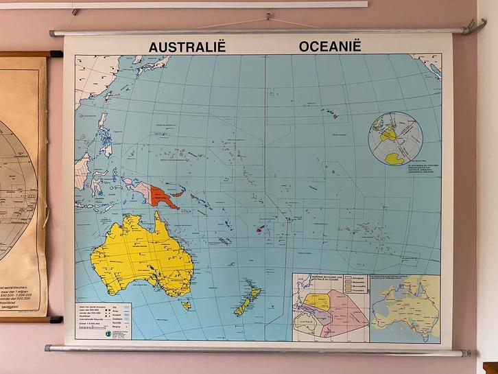 Schoolkaart wandkaart wereldkaart Australië Oceanië, Huis en Inrichting, Woonaccessoires | Wanddecoraties, Zo goed als nieuw, Ophalen