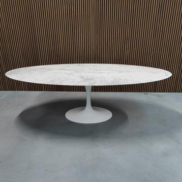 Knoll Saarinen Calacatta Gold 244cm beschikbaar voor biedingen