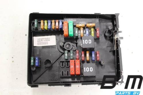 Zekeringkast in motorruimte VW Golf 6 1K0937125D, Auto-onderdelen, Elektronica en Kabels, Gebruikt