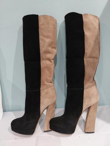 665C* CASADEI sexy tweekleurige volledig leren laarzen(37,5) beschikbaar voor biedingen