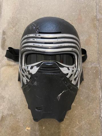 Star Wars Kylo Ren-helm beschikbaar voor biedingen