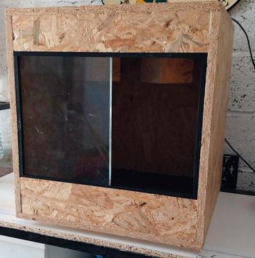 OSB Terrarium 50x50x50 beschikbaar voor biedingen