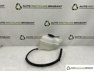 Koelvloeistofreservoir Kia Sorento 3 ORIGINEEL 254302W000 beschikbaar voor biedingen