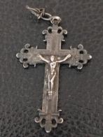 Ancienne croix en argent, Enlèvement ou Envoi