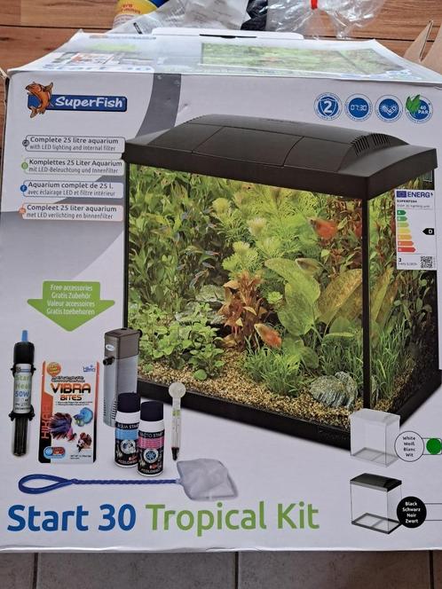 Aquarium 25L (2023) met toebehoren., Animaux & Accessoires, Poissons | Aquariums & Accessoires, Comme neuf, Aquarium vide, Enlèvement