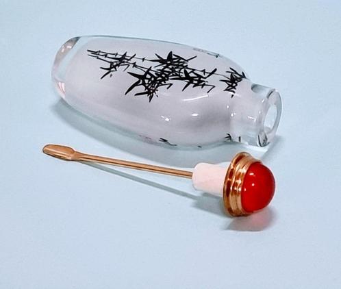 Snuff botlle /Snuifflesje "Verre églomisé" (achter glas), Antiek en Kunst, Kunst | Niet-Westerse kunst, Ophalen of Verzenden